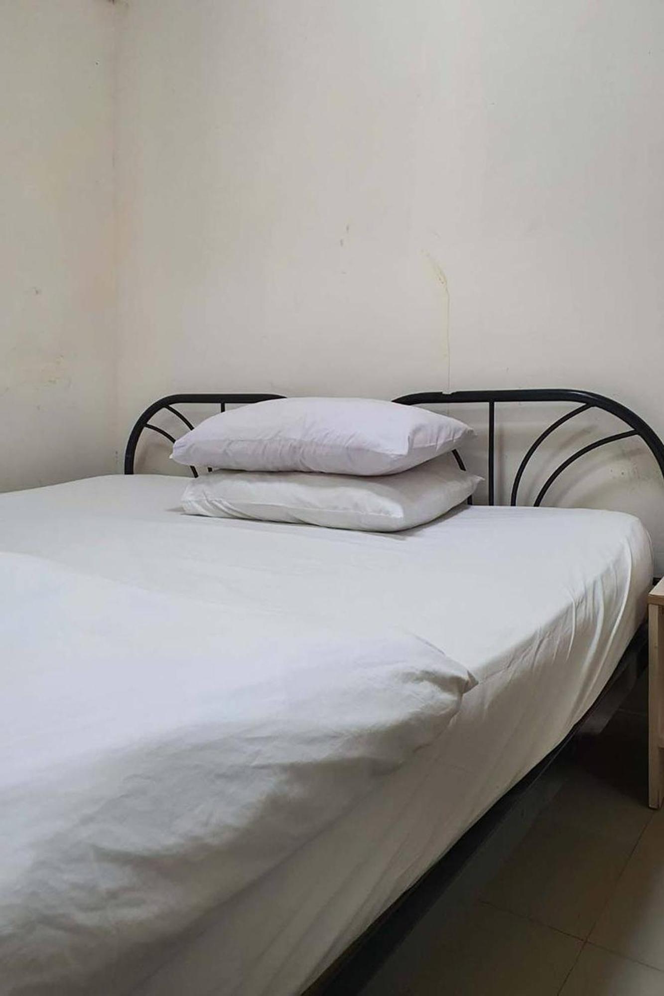 Freesia Saladaeng Silom Apartments 방콕 외부 사진